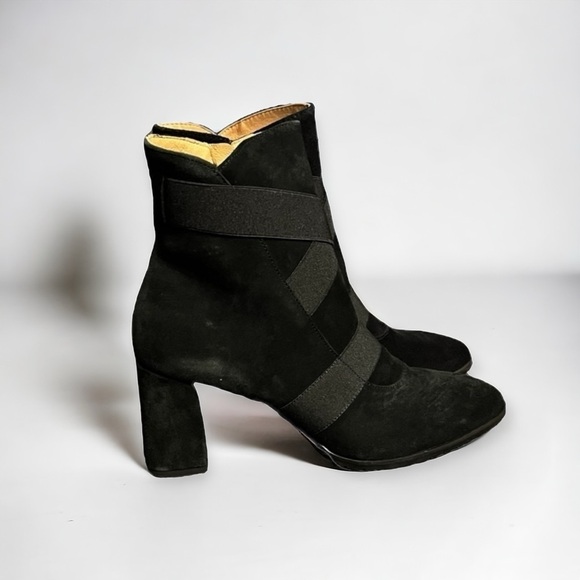 🌻NEW Andre Assous Porter A Black Suede Booties Size 10 | Comes with Box - Picture 3 of 11